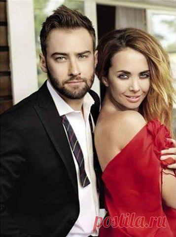 Жанна Фриске получила известность благодаря участию с 1996 года в группе Блестящие.В 2003 году она начала сольную карьеру.Также снималась в фильмах.В апреле 2013 родила в Майами сына от Дмитрия Шепелева. Пожелаем здоровья и скорейшего выздоровления Жанне!