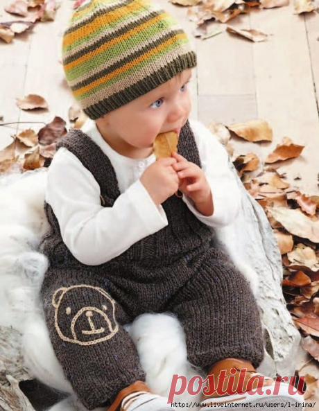 Вязаный комбинезон для малыша до года