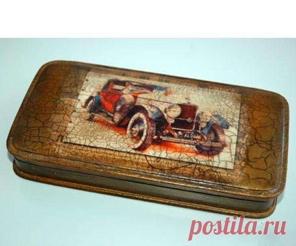 👌 Декупаж 4 мастер-класса, увлечения и хобби Во время уборки в кладовке я нашла старые настенные часы. Когда-то давно их подарили на юбилей моей бабушке благодарные ученики. На них даже выгравирована дарственная надпись с обр...