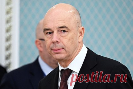 Силуанов прокомментировал антироссийские санкции словами «караван идет». Министр финансов России Антон Силуанов прокомментировал новые санкции, введенные против страны. «Экономика выросла, и реальные доходы населения выросли на 5,4 процента, инвестиции растут на 10,5 процента. Поэтому западники вводят санкции, а нам надо идти своим путем. Караван идет своей дорогой», — подчеркнул он.