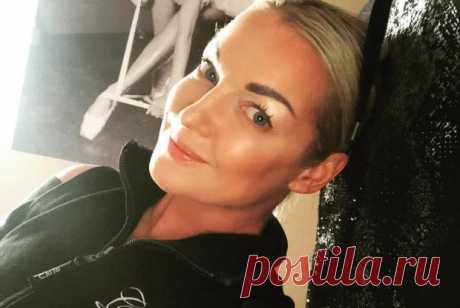 Анастасия Волочкова обескуражила поклонников: в Сети обсуждают дизайн ногтей балерины