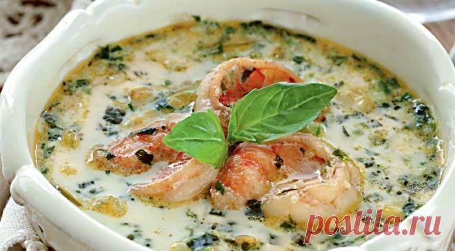 Огуречный суп с зеленой фасолью и креветкам