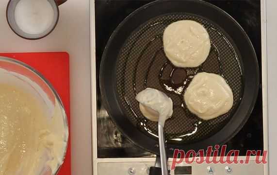 Дрожжевые оладьи рецепт – русская кухня, детское меню: выпечка и десерты