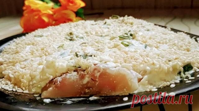 Закуска из Селёдки с Плавленным Сыром Вкусная Очень вкусная закуска из селёдки с плавленным сыром. Рецепт пошаговый с фото и видео и очень простой! Блюдо получается очень интересным и вкусным.