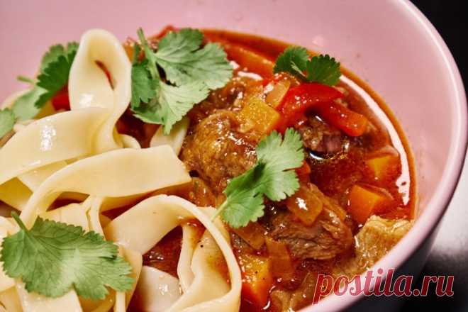 ​Вкуснейший лагман Лагман — популярное среднеазиатское национальное блюдо, а если точнее, то просто густой суп. Его главными составляющими являются мясо, лапша и овощи. Сохраните рецепт и приготовьте обязательно, равнодушных не останется!Ингредиенты:
Мясной бульон — 1,5 лТелятина —...
