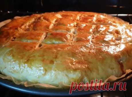 Любимый пирог моей бабушки: просто, быстро, вкусно и сытно. Главный секрет таится в тесте