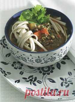 Мош угра, машевый суп с лапшой