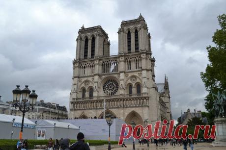 Нотр Дам де Пари***Собор Парижской Богоматери.