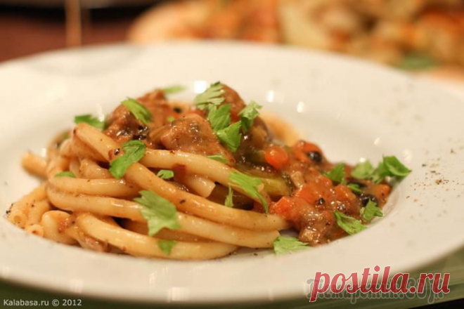 Рагу со свининой, овощами и лапшой