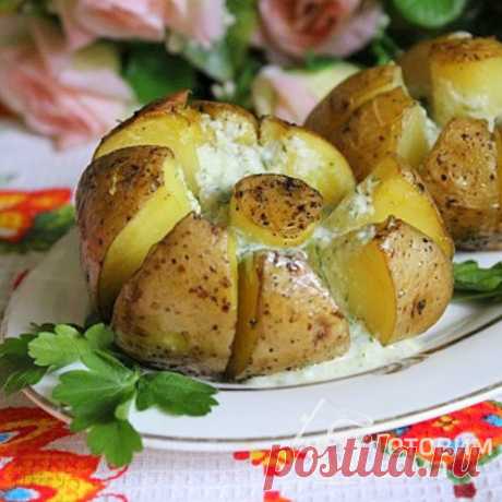 Печеный картофель с селедочным соусом - пошаговый рецепт с фото на Готовим дома
