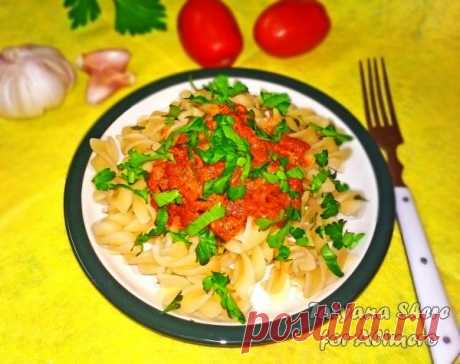 Макароны с томатно-сливочным соусом