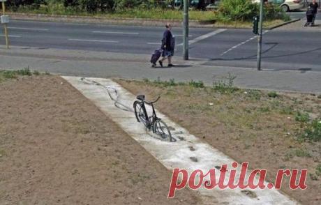 памятник идиотизму...