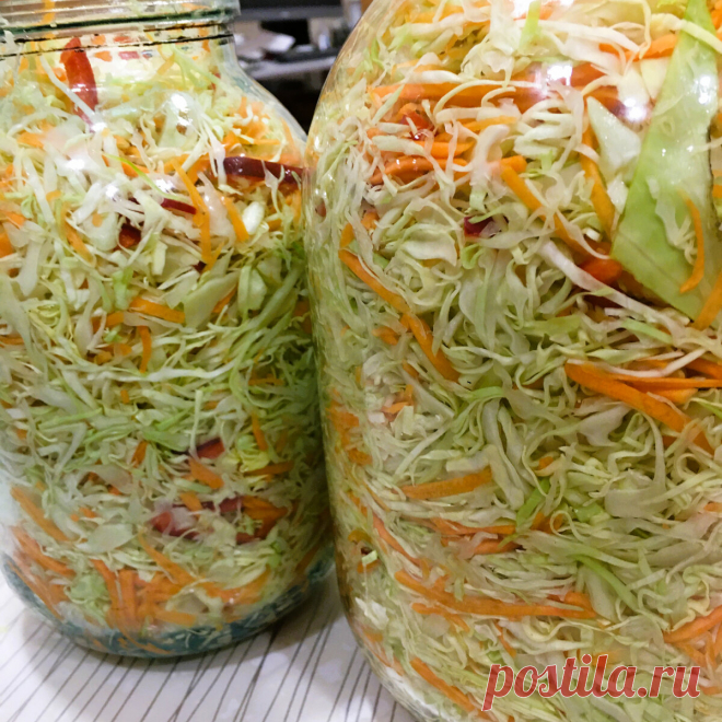 Квашу капусту на меду и муж говорит, что вкуснее еще не пробовал! Не успеваю делать, так быстро заканчивается | Сибирский сад Оксаны Артеменко | Дзен
