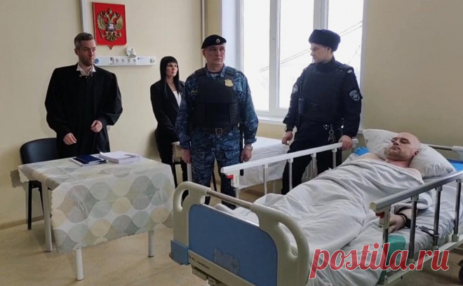 Напавшего на Чибиса арестовали на два месяца. Обвиняемого в нападении на Андрея Чибиса ранили при задержании, поэтому выездное заседание суда прошло в больнице. Мужчина какое-то время пробудет там под охраной