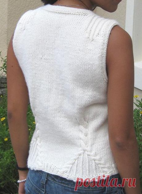 Soleto Vest pattern by Nitza Coto