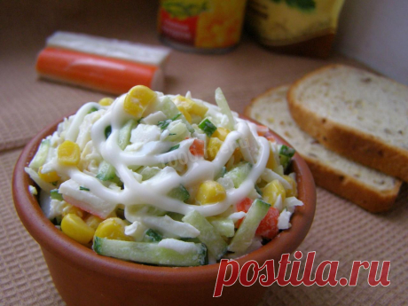 Салат крабовые палочки кукуруза огурец рецепт с фото пошагово - 1000.menu