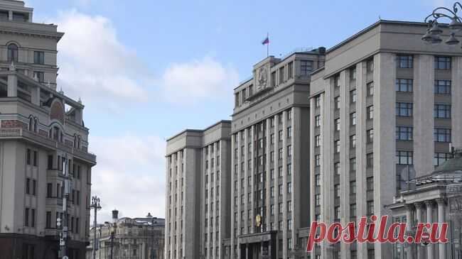 В Госдуму внесут проект о запрете на продажу энергетиков около школ