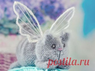 Делаем «Крылья Ангела» для игрушек своими руками. Автор Анна Карелина.

#игрушки@handmade_blog 

Материалы: проволока, мохер, мохеровая пряжа, кидмохер, иголка
