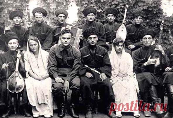 Откуда взялись чеченцы? Сами чеченцы называют себя Нохчи. Некоторые переводят это, как народ Ноя.