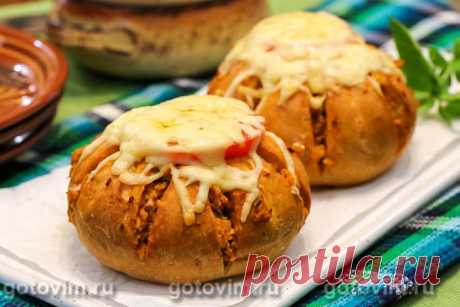 Горячие булочки, фаршированные мясным фаршем и сыром. Рецепт с фото / Готовим.РУ