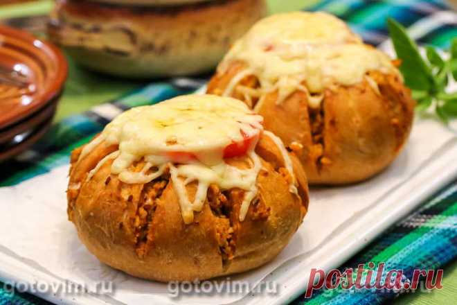 Горячие булочки, фаршированные мясным фаршем и сыром. Рецепт с фото / Готовим.РУ