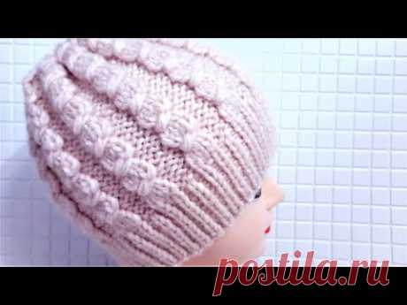 Теплая уютная шапка спицами