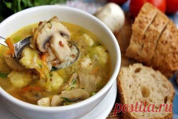 Гречневый суп с грибами и картофельными клёцками.

Ингредиенты:

Куриная голень – 6 шт.
Показать полностью…