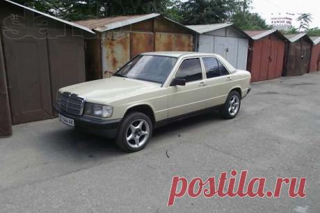 Коробка автомат,обьём 2 л,год 83, 3600