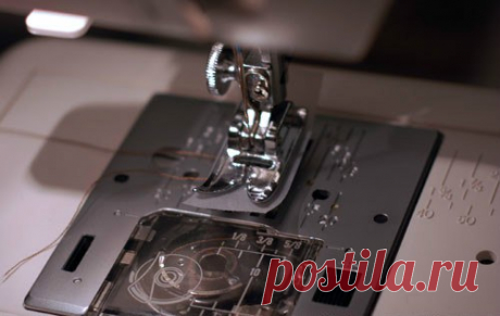 Если лапка прилипает к материалу...
#DIY #люблюшить #техникишитья