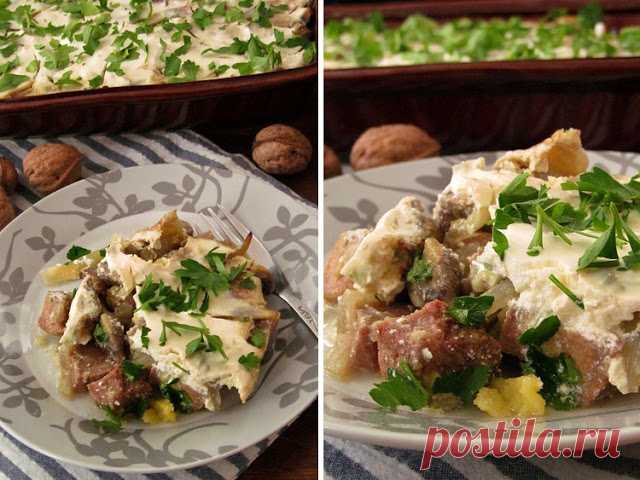 Язык по-чеченски 
Очень вкусное блюдо из языка с присущим Кавказским колоритом!!! Скажу честно, что вкуснее языка я еще не ела!!! Теперь буду его готовить только так! Вся фишка в сметанном соусе с орехами, получается …