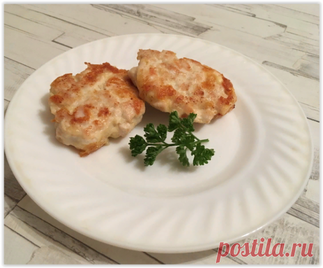 Куриные оладьи с сыром — обычное филе получается очень нежными и сочным, тает во рту!