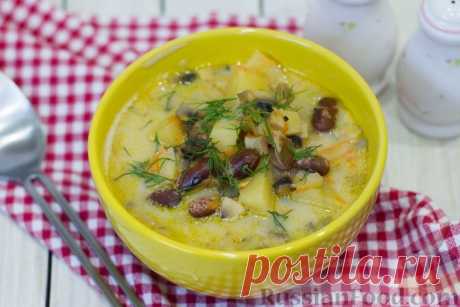 Рецепт: Грибной суп с фасолью и плавленым сыром на RussianFood.com
