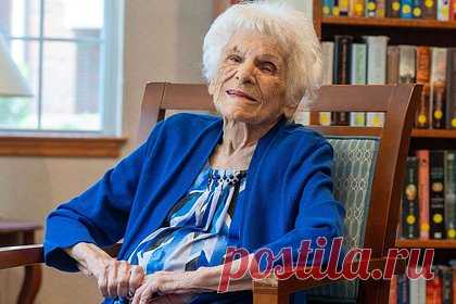 107-летняя женщина поделилась философскими и не очень секретами долголетия