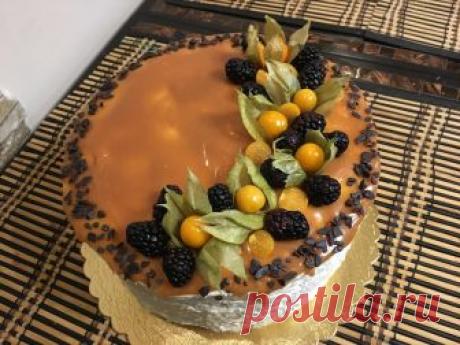 Морковный торт с грушей и сливочным крем-муссом