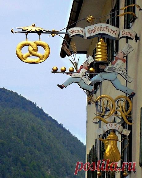 Пин на доске Beautiful Ornate Signs