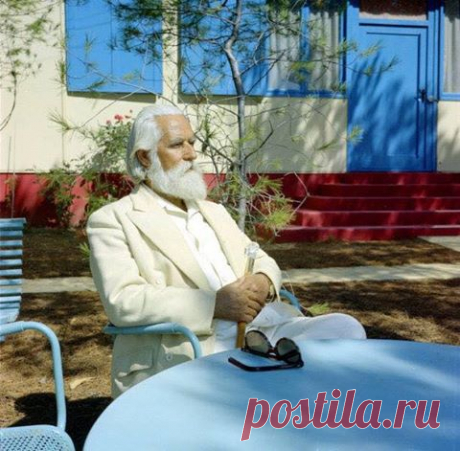 Omraam Mikhael Aïvanhov And Peter Deunov - Florida