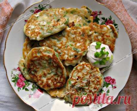 Оладушки с яйцами и зелёным луком пошаговый рецепт с фото