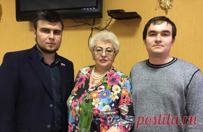 С Праздником весны!