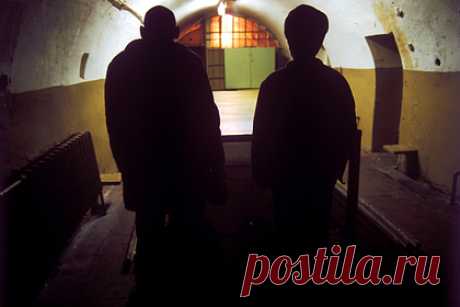 В СПЧ оценили вероятность возвращения смертной казни. Возврат смертной казни в России вряд ли возможен. Так вероятность появления высшей меры наказания оценил ответственный секретарь Совета при президенте России по развитию гражданского общества и правам человека (СПЧ) Александр Точенов. По его словам, партии могут делать подобные заявления для поднятия рейтинга.