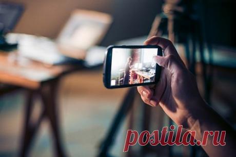 Вебкам-модель заработала сотни тысяч рублей вопреки насмешкам из-за внешности. Жительница США смогла добиться успеха в вебкаме вопреки насмешкам троллей по поводу ее веса. Она зарабатывает до 6 тысяч долларов в месяц, проводя перед камерой 4 часа в день. Постоянно получая комментарии, что она «кажется беременной», девушка не переживает, потому что именно такое внимание приносит ей доход.