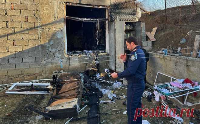 Погиб третий ребенок, получивший ожоги при взрыве газа в Махачкале. Третий ребенок, пострадавший при взрыве газа в частном доме в Махачкале, умер в больнице, сообщил Минздрав республики в телеграм-канале.