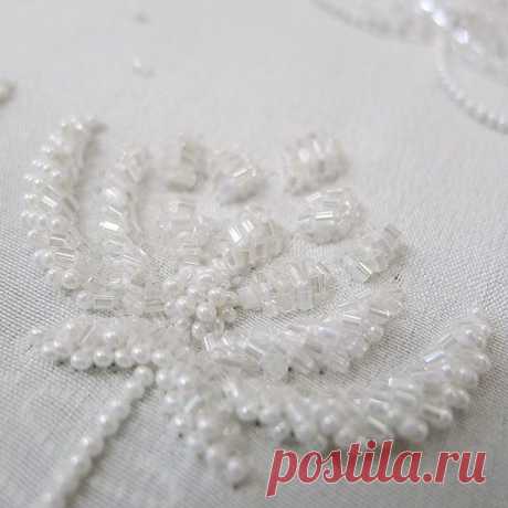 Monday micro | Lotus bead design... #handembroidery #lotus #flower #bridal #tambour #beading #design #Preciosa #glass #beads #closeup #micro #leica