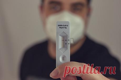 Россиян предупредили об опасном последствии коронавируса. Главный профилактолог УрФО, доктор медицинских наук Сергей Токарев предупредил, что прием различных препаратов для лечения коронавируса может привести к образованию язвы желудка. К таким лекарствам относятся препараты для снижения температуры и снятия боли, объяснил он в интервью Ura.ru.