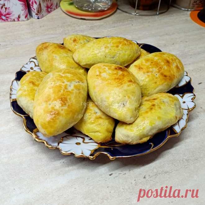 Пирожки из слоеного теста с фаршем в духовке - пошаговый рецепт с фото