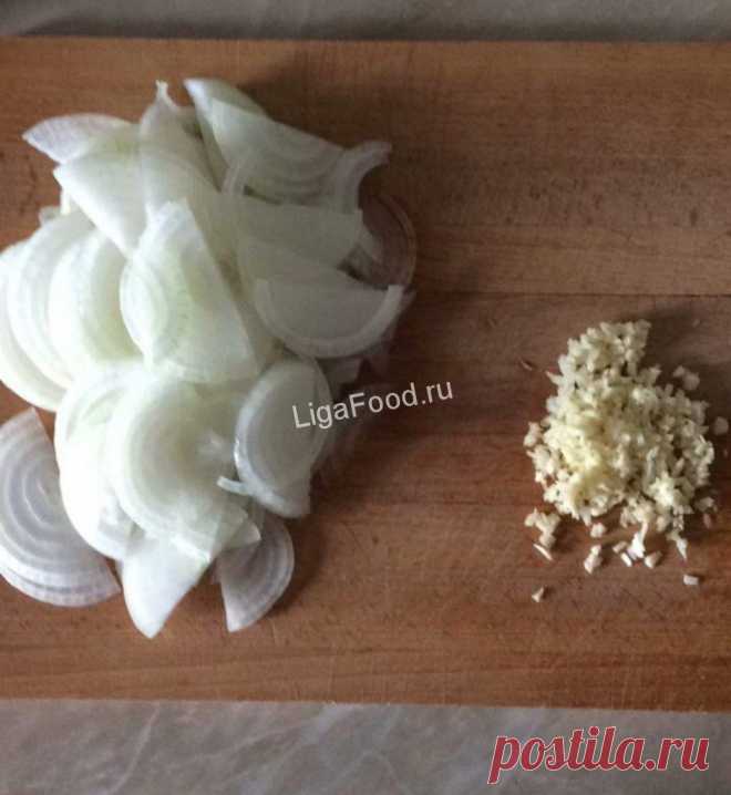 Яркий рис с курицей