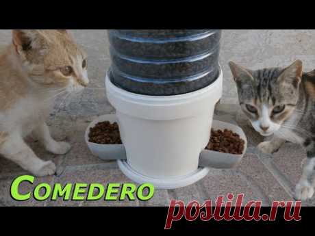 Como Hacer un Comedero para Mascotas/ Dispensador de comida casero / food dispenser