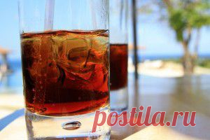 Напиток с колой “Куба либре”