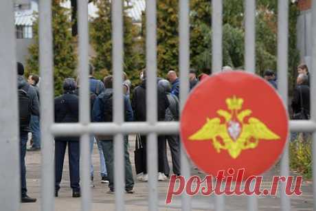 Мужчин в российском регионе будут проверять на вокзалах. В Курской области, где запретили военнообязанным покидать регион без разрешения военного комиссариата, мужчин будут проверять на вокзалах и в аэропортах. Об этом заявил военный комиссар Центрального и Сеймского округов Курска Игорь Ясько, сообщают «Курские известия».
