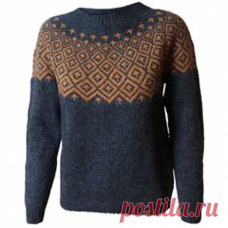 Strikkeopskrift Søster Fie. Flot klassisk sweater / kofte med mønsterstrik i 100% uld, strikket på pind nr. 3. Se mere på: www.hannelarsenstrik.dk