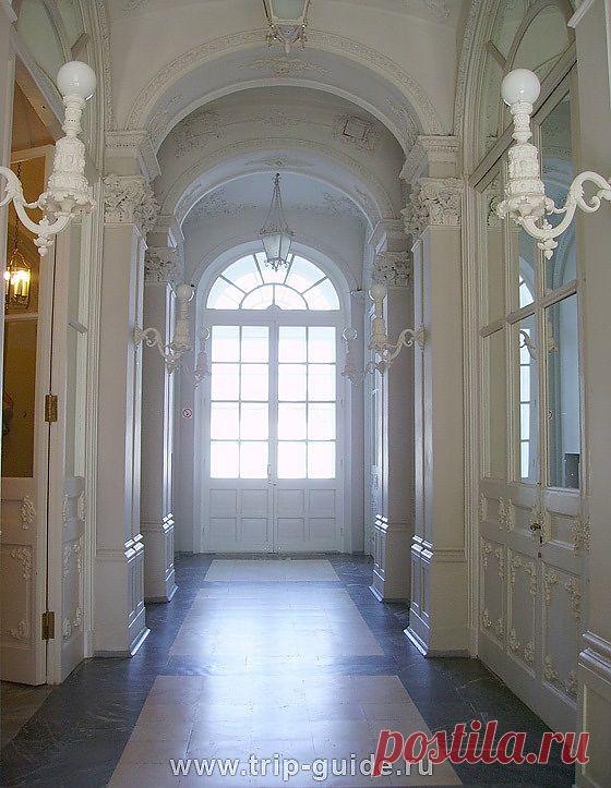 Екатерининский дворец